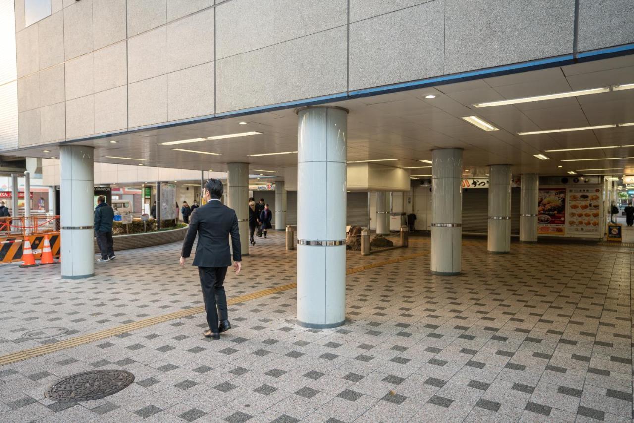 Monday Nishikasai Tokio